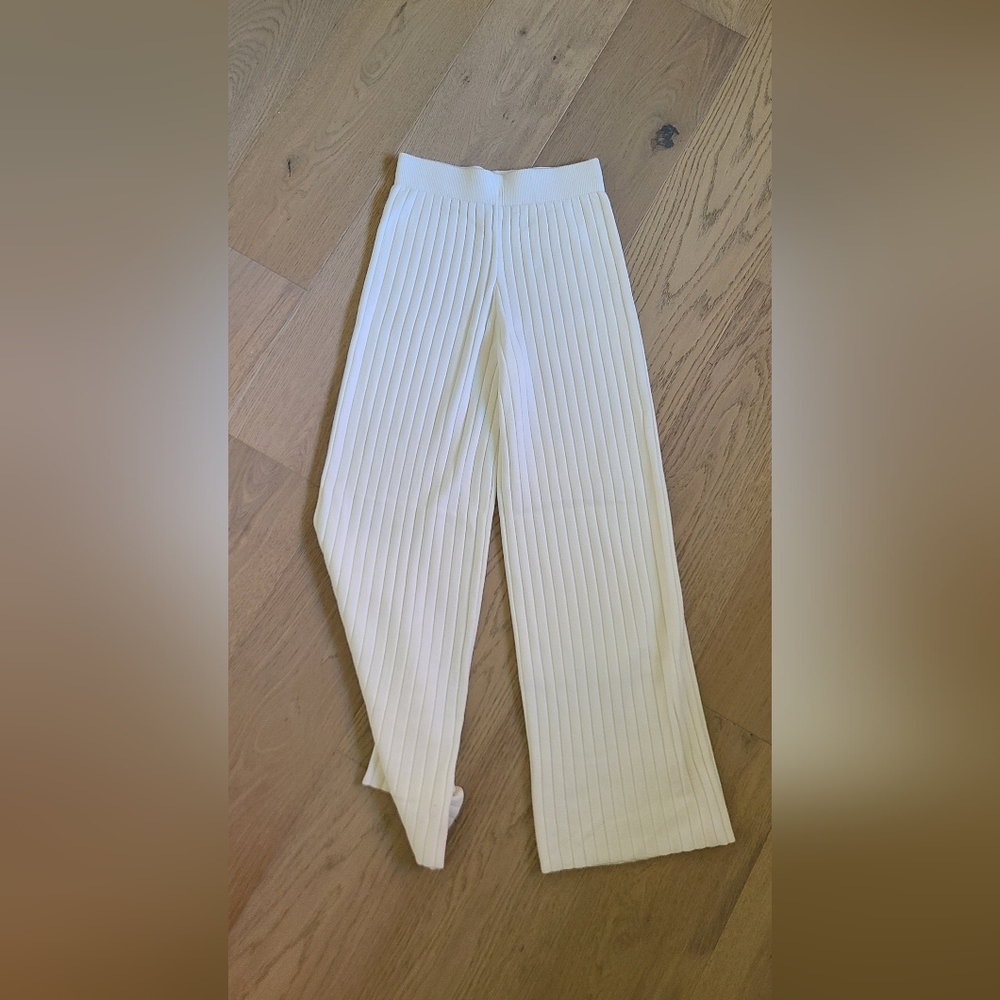 White Ribbed Knit Set